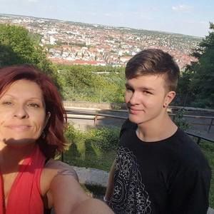 Meet your Posher, Gemma